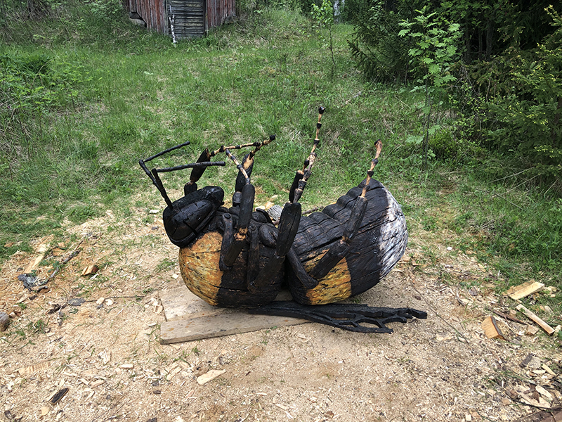 Kimalaiskuningatar Bombus II